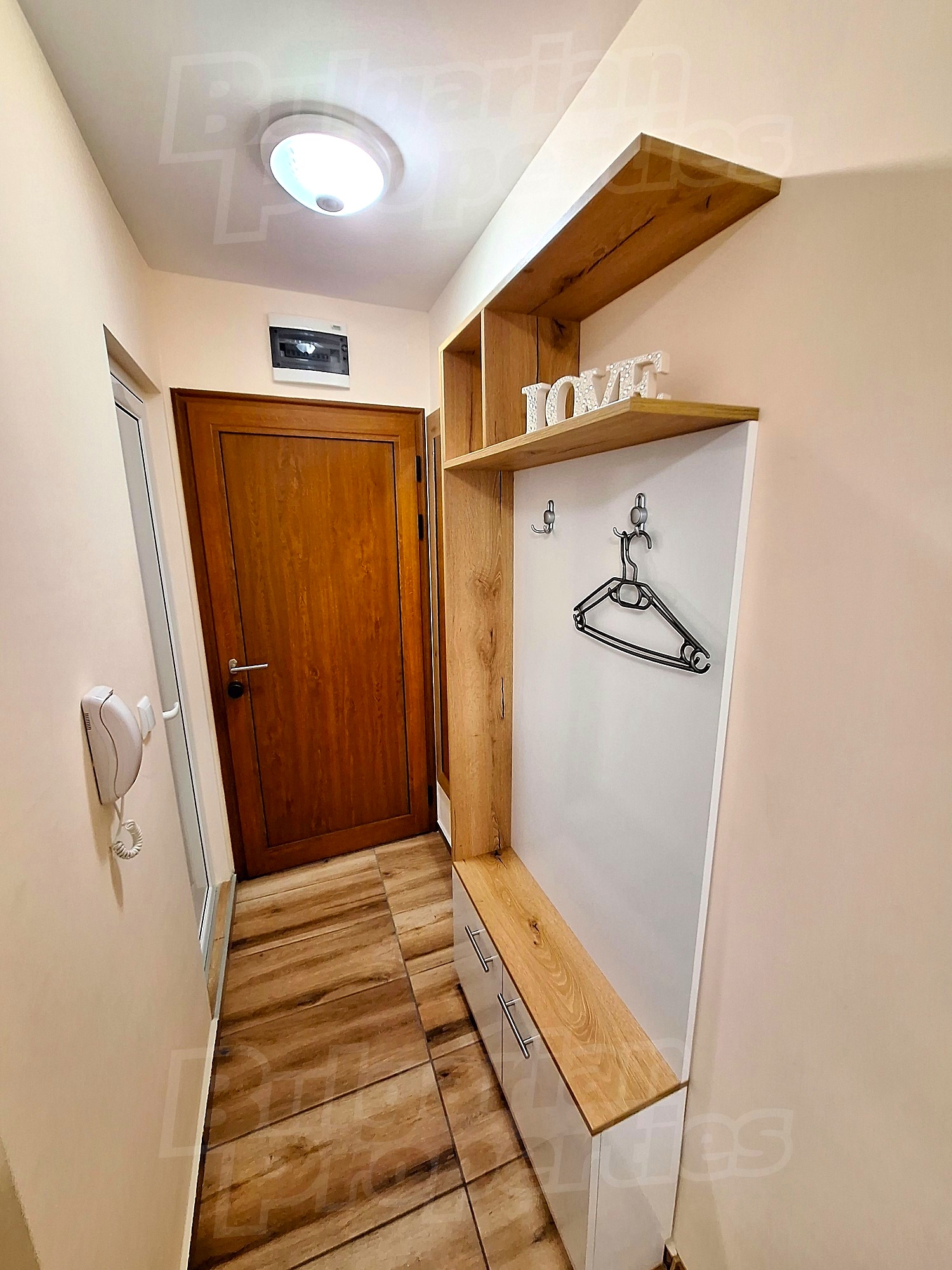 Gallery Picture 10