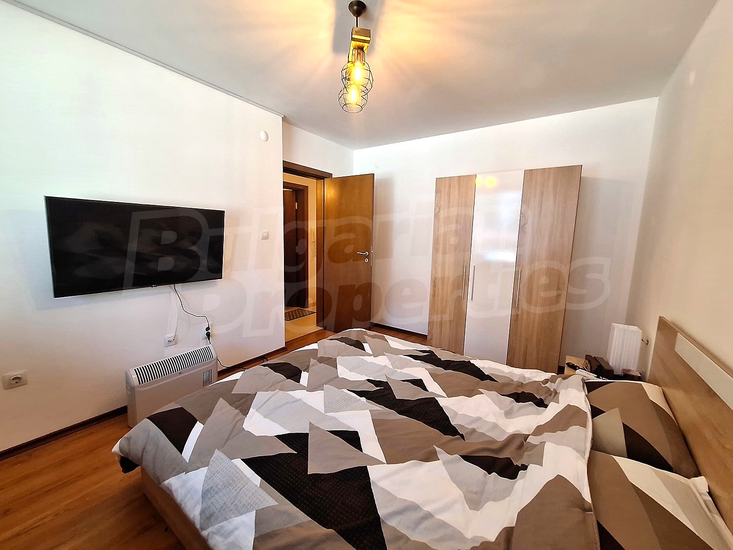 Gallery Picture 4
