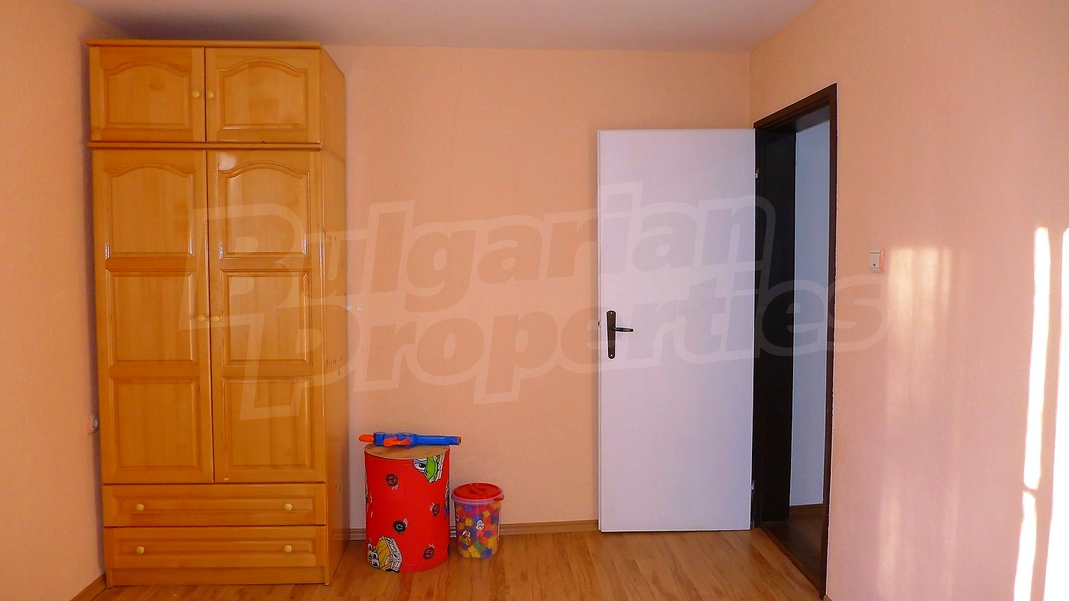 Gallery Picture 32