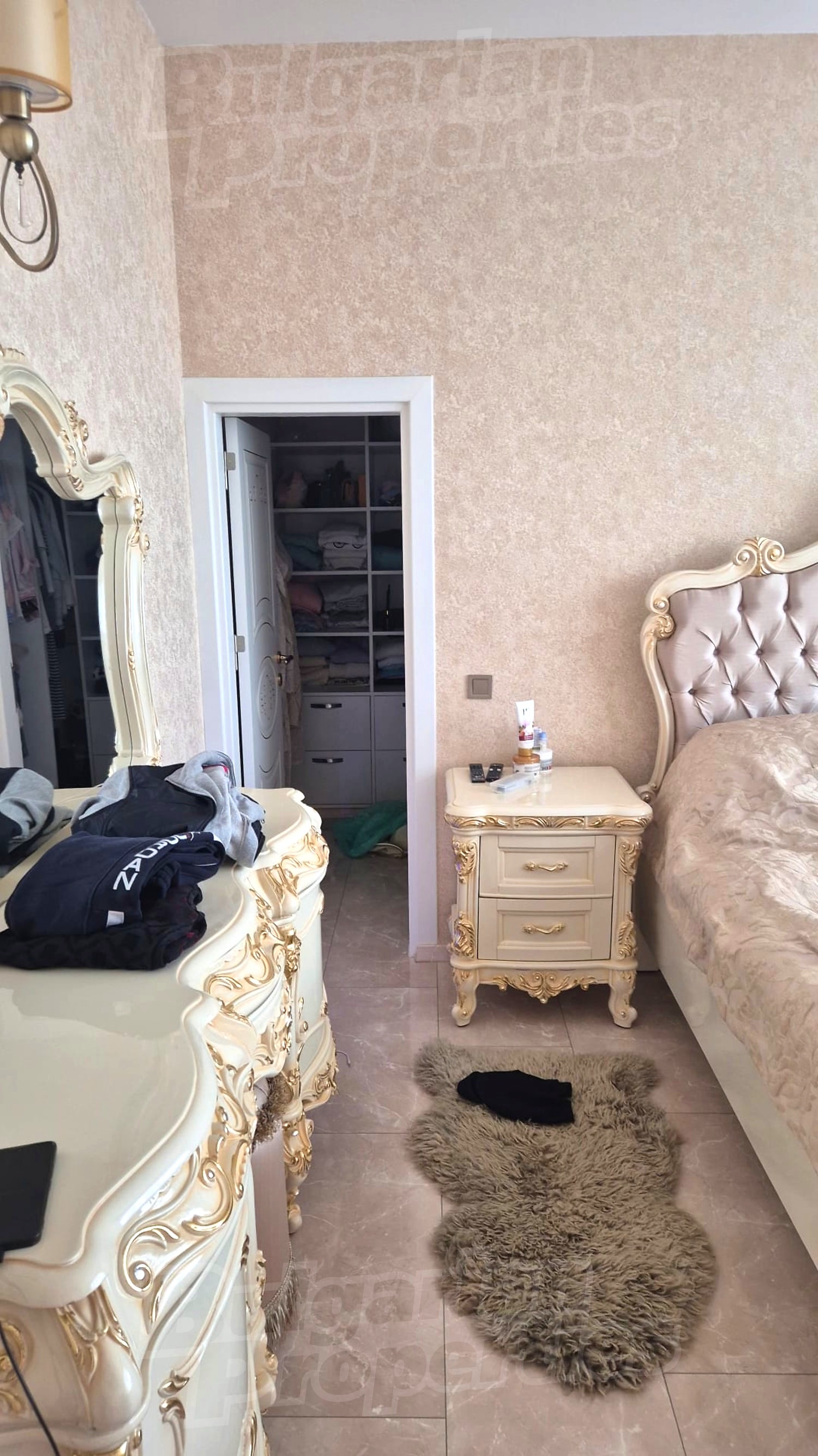 Gallery Picture 14