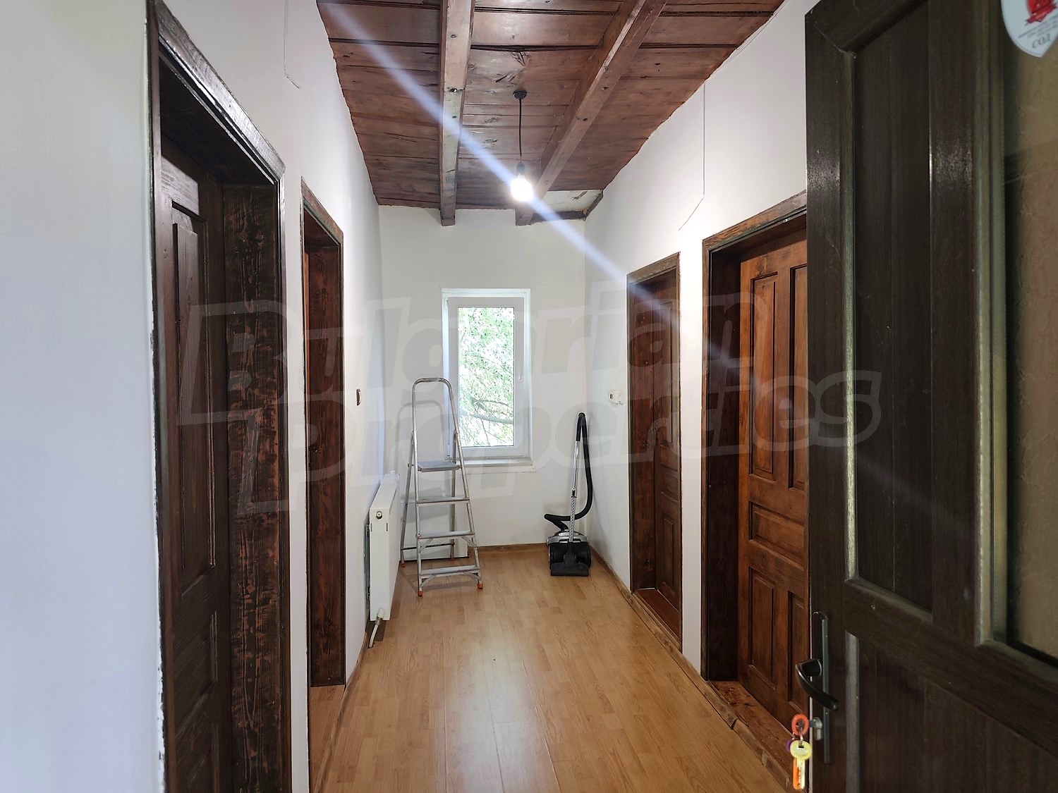 Gallery Picture 28