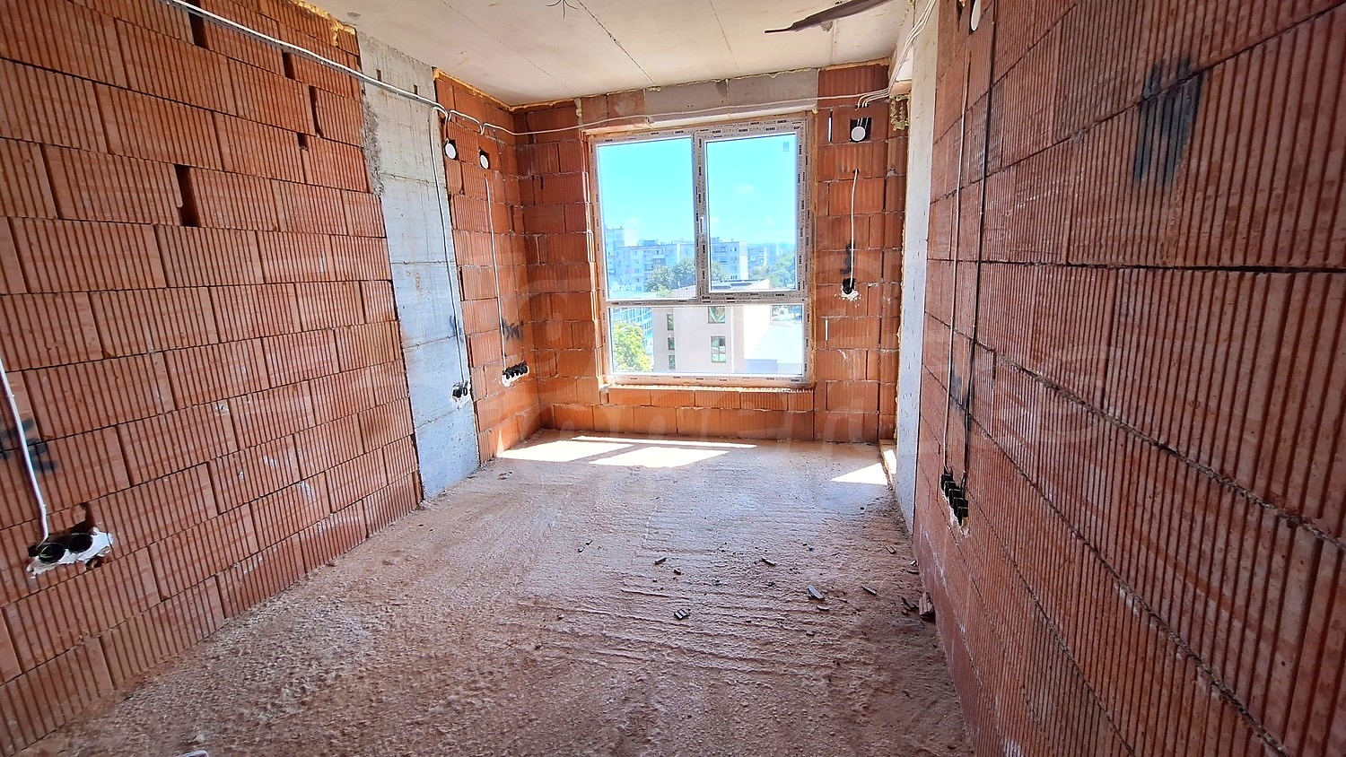 Gallery Picture 5