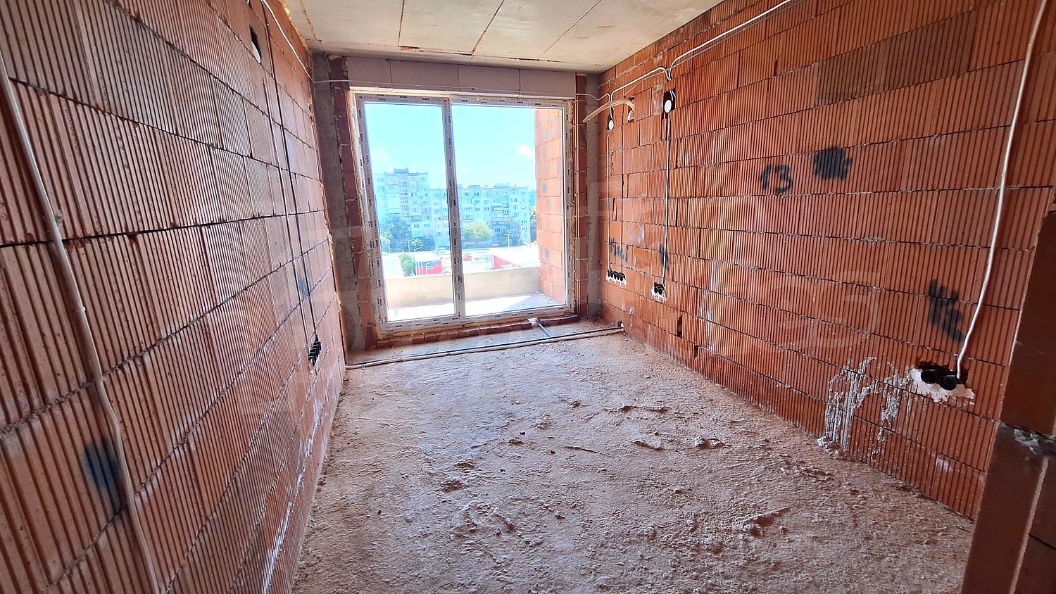 Gallery Picture 6