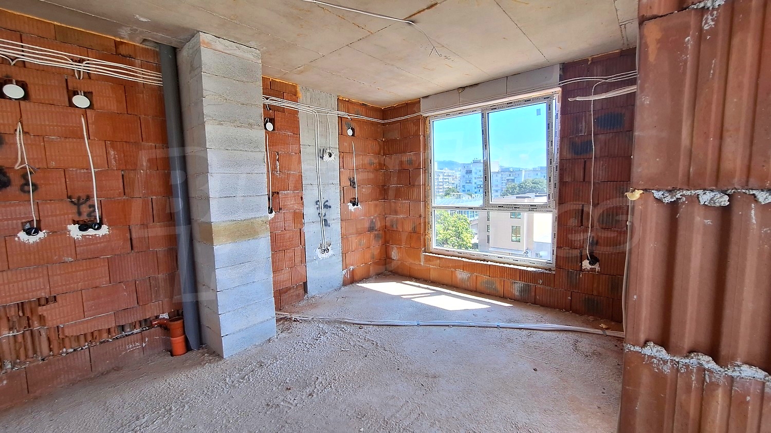 Gallery Picture 3