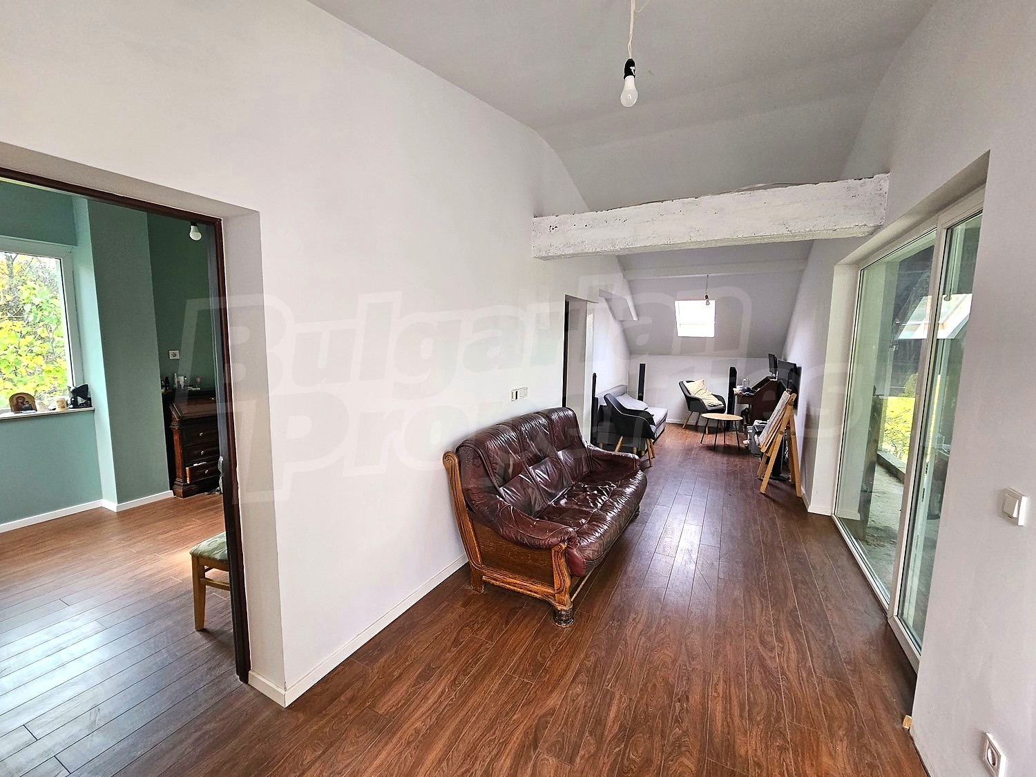 Gallery Picture 16