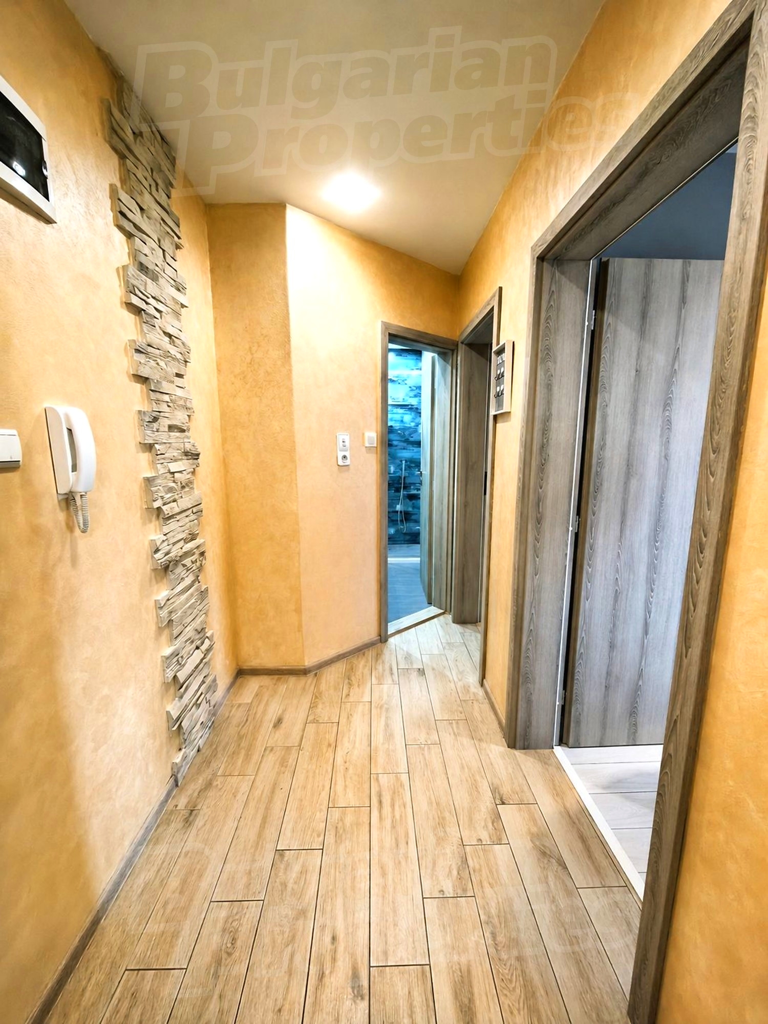 Gallery Picture 8