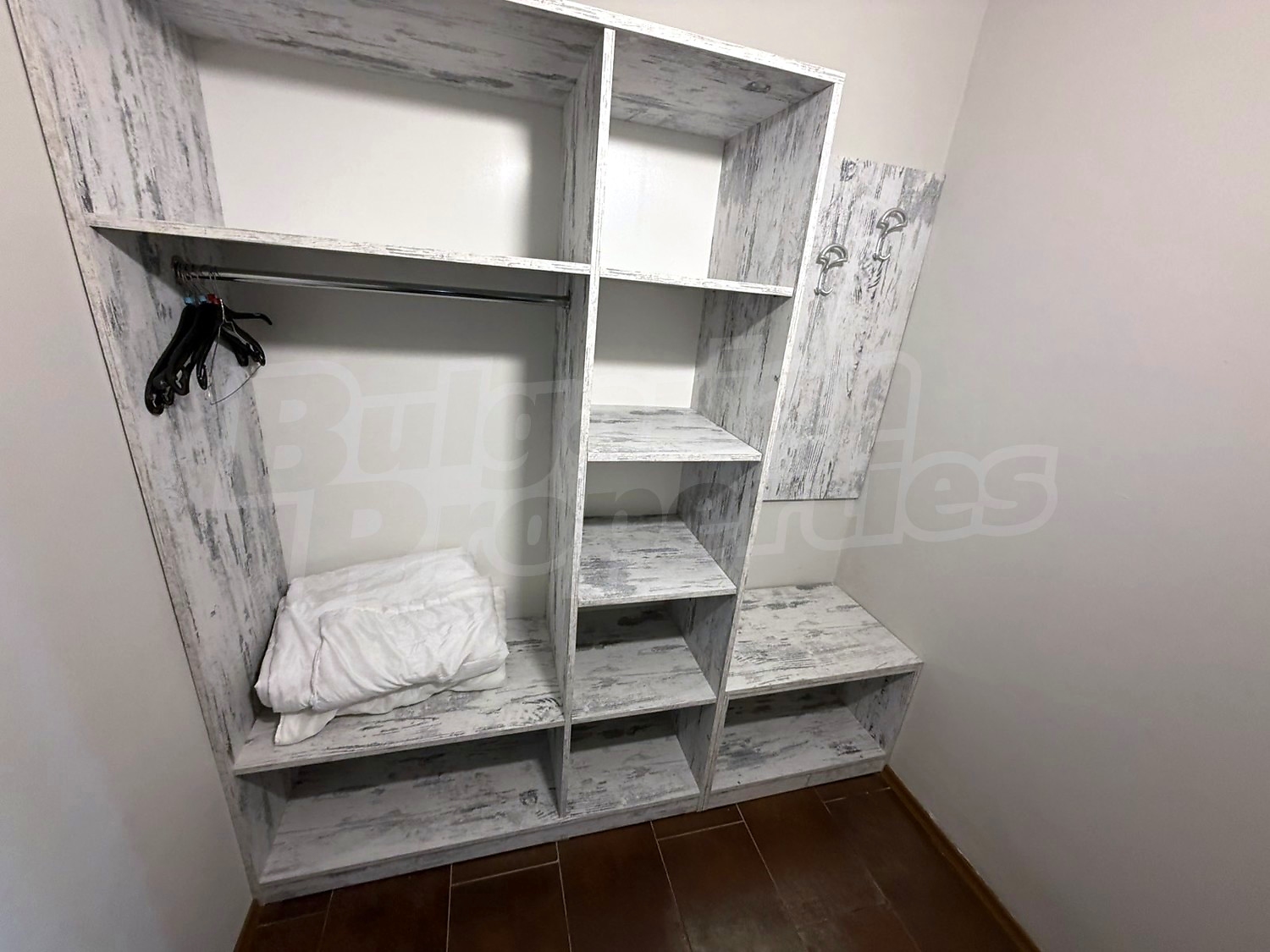 Gallery Picture 28