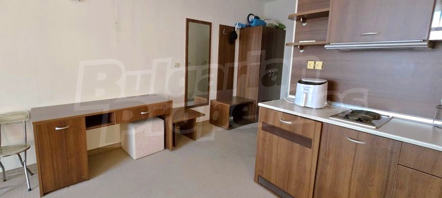 Gallery Picture 28