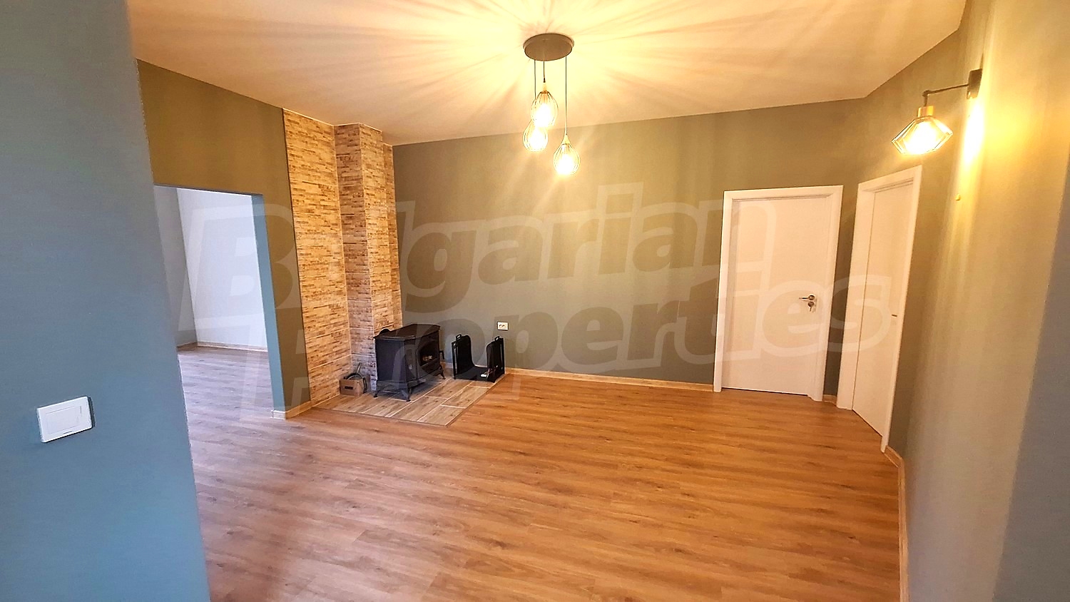 Gallery Picture 17