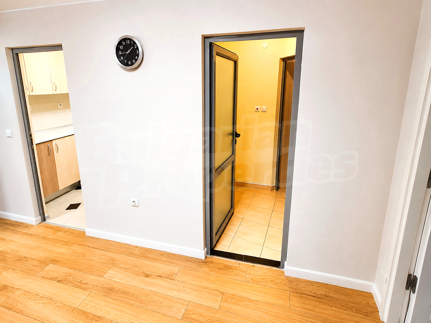 Gallery Picture 10