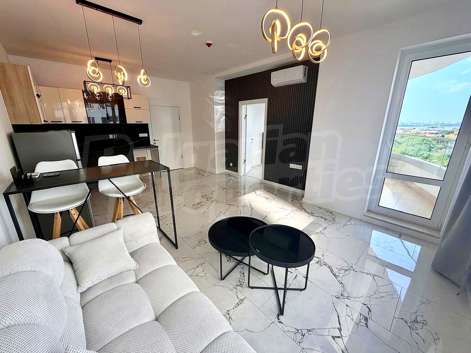 Gallery Picture 3
