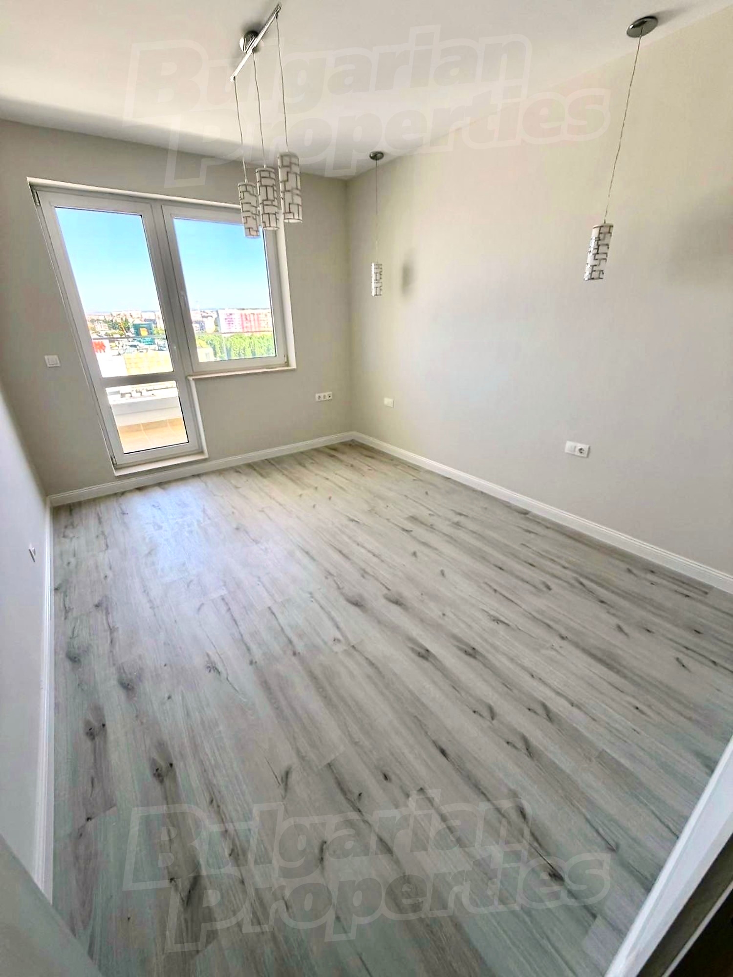 Gallery Picture 10