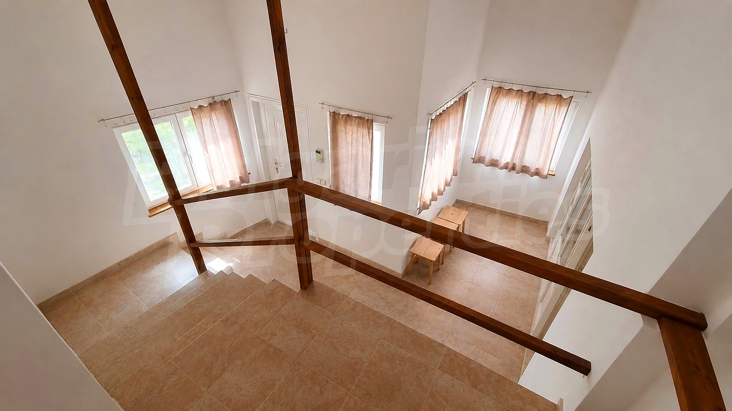Gallery Picture 10