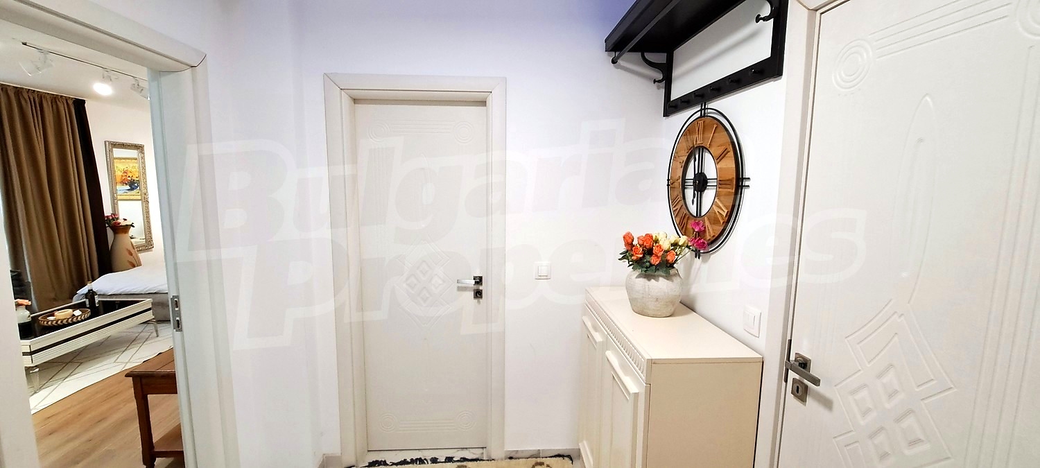 Gallery Picture 5