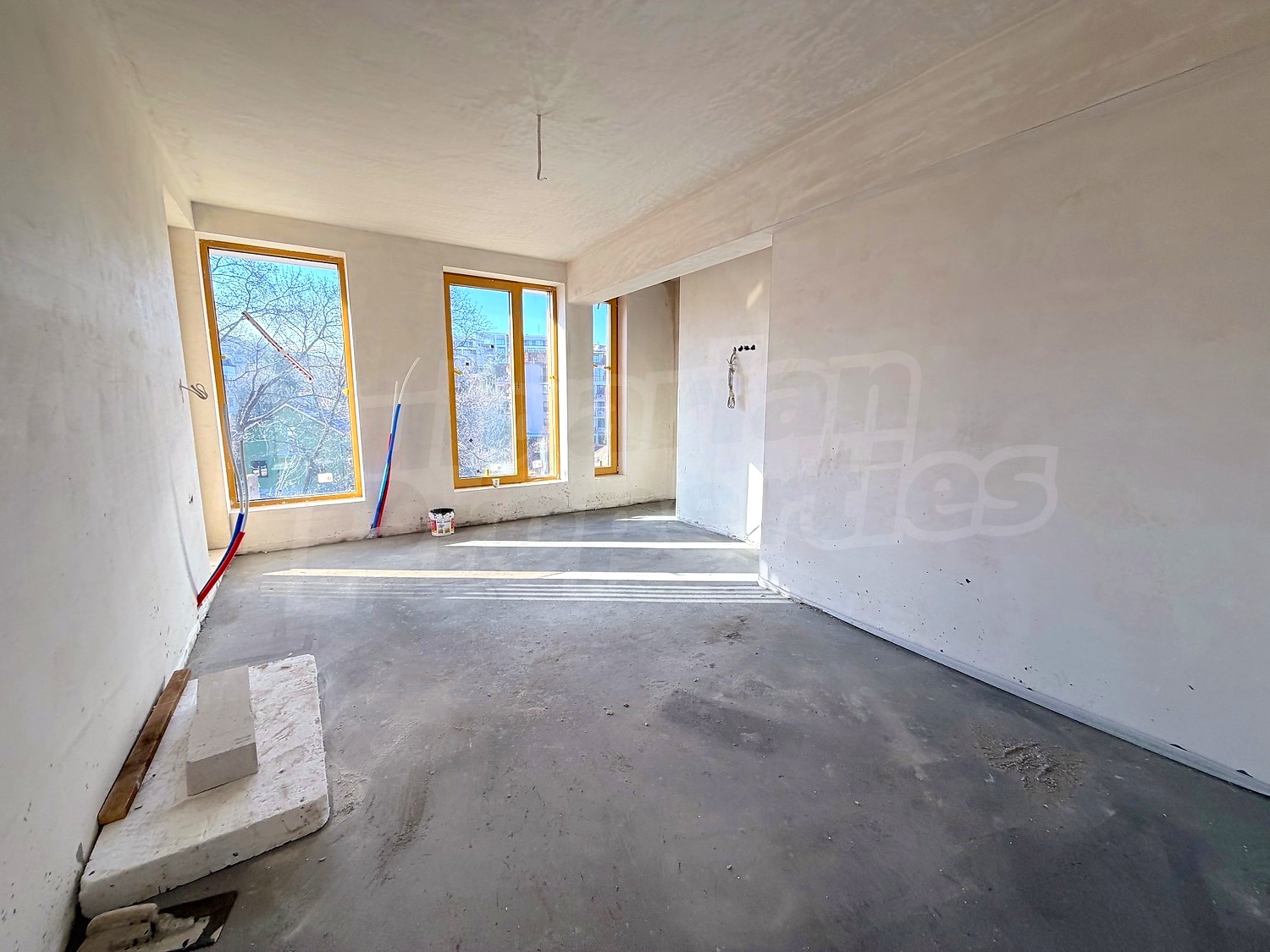 Gallery Picture 4