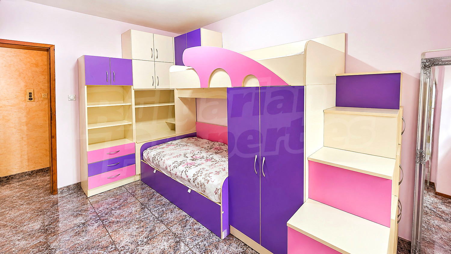 Gallery Picture 13