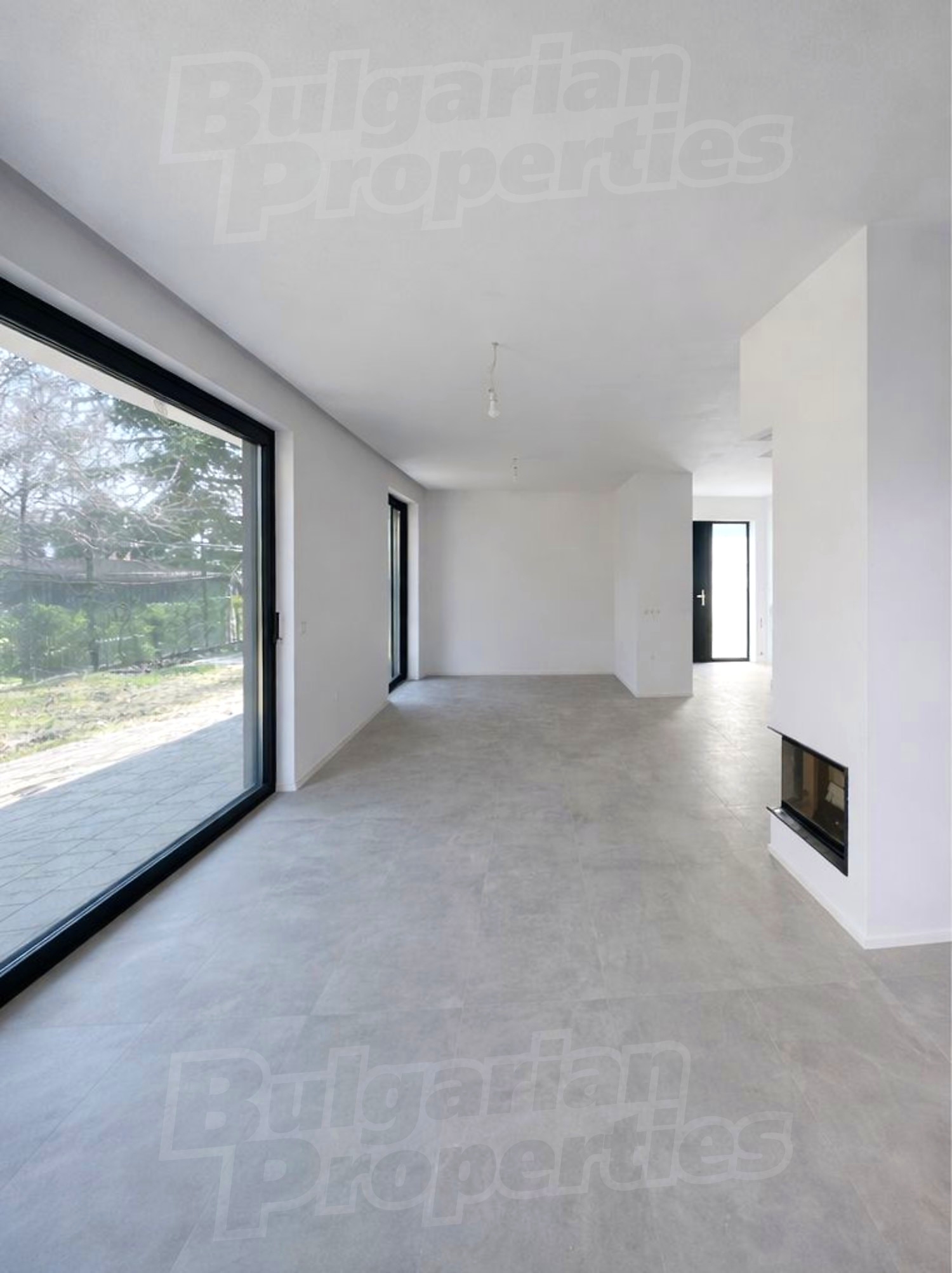 Gallery Picture 3