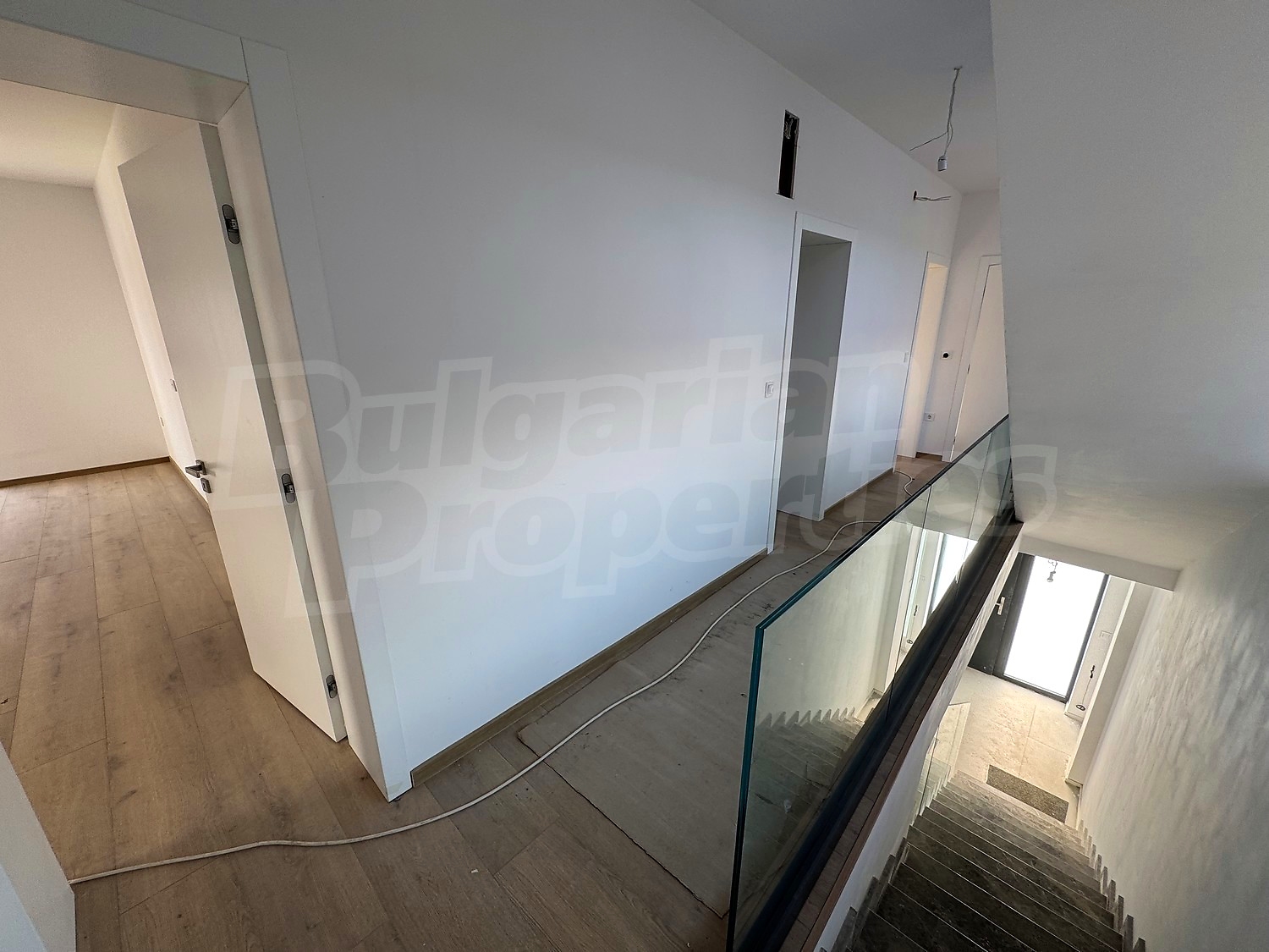Gallery Picture 8