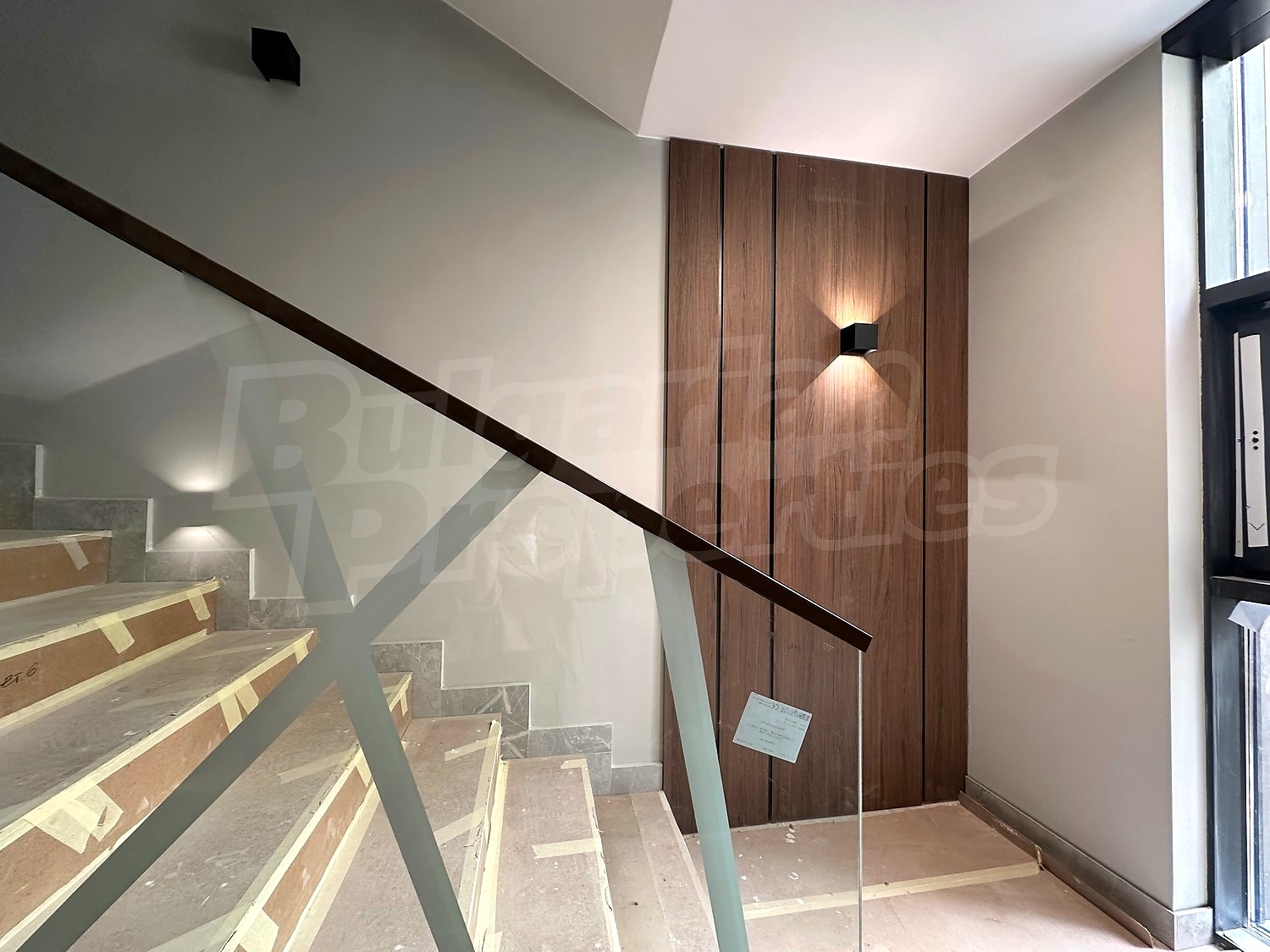 Gallery Picture 41