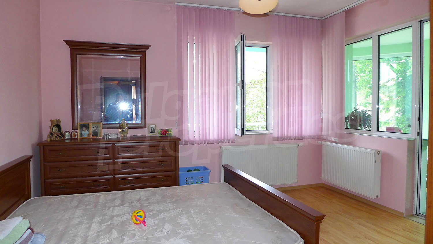 Gallery Picture 38
