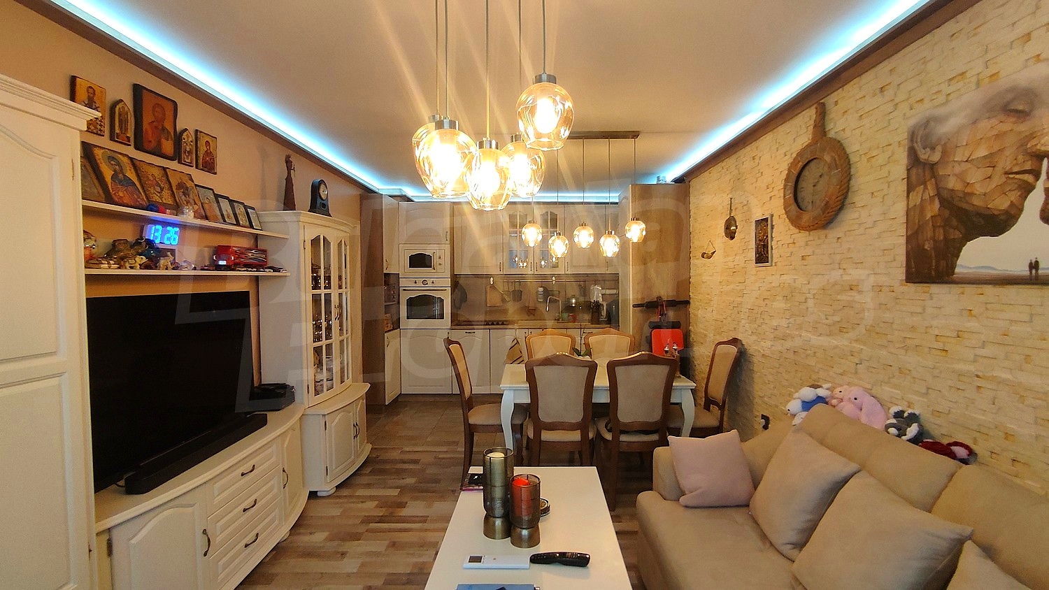 Gallery Picture 2