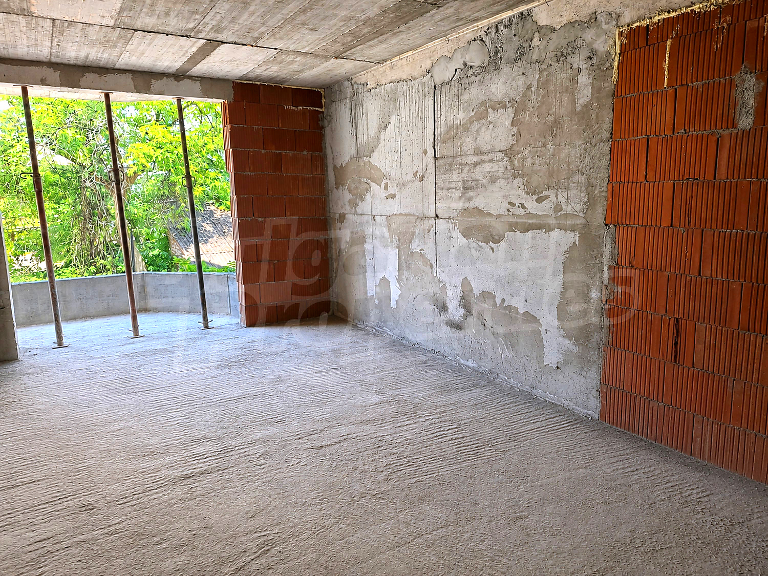 Gallery Picture 4