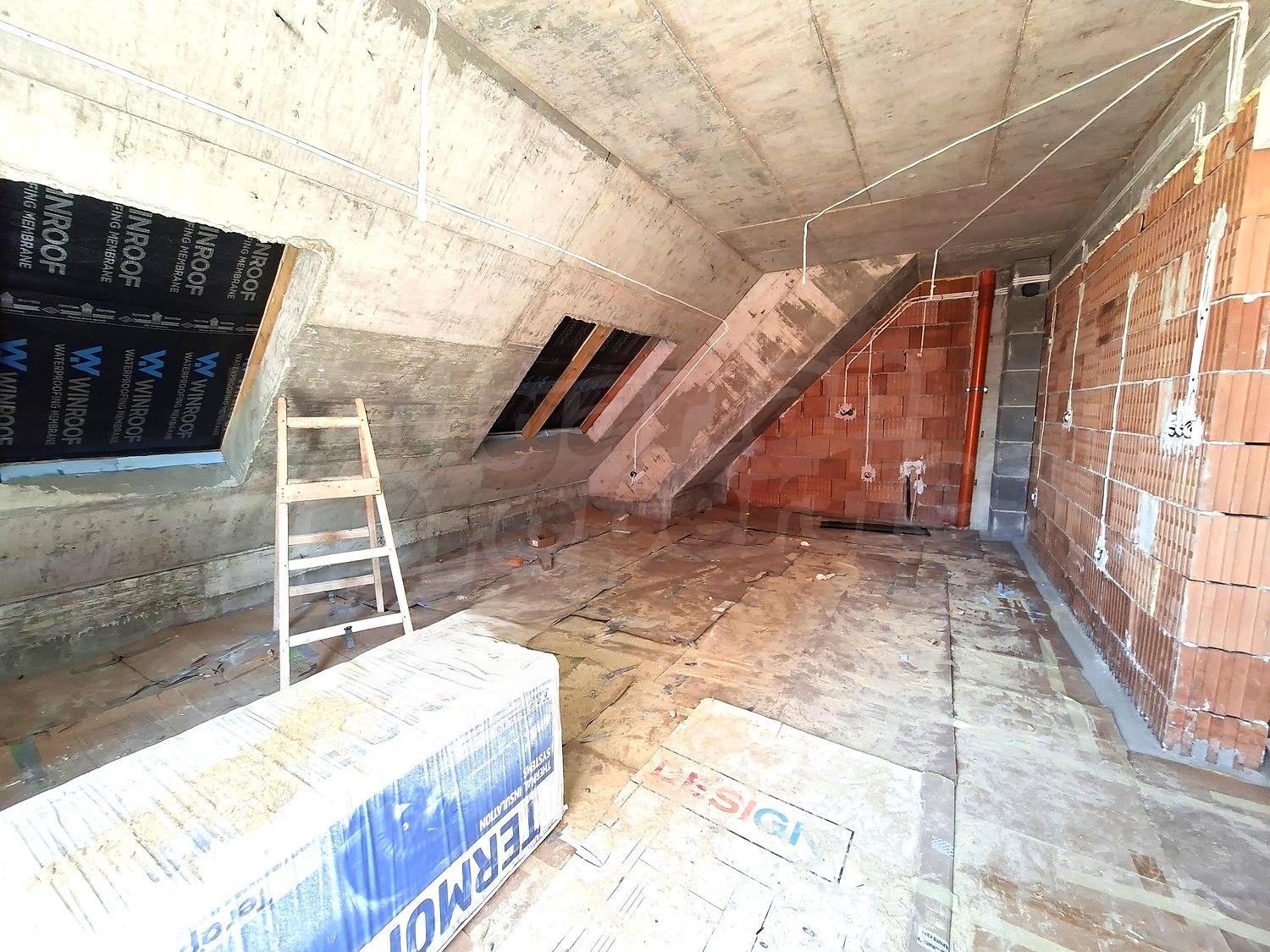 Gallery Picture 3