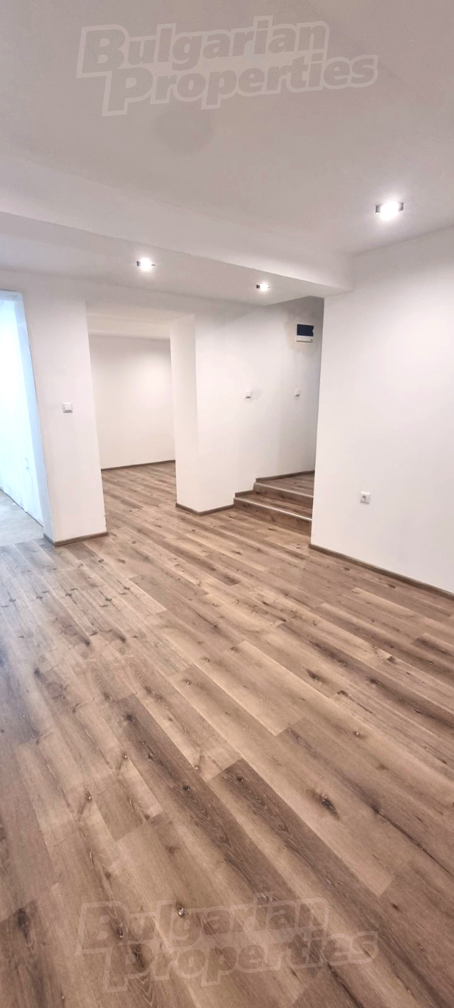 Gallery Picture 17