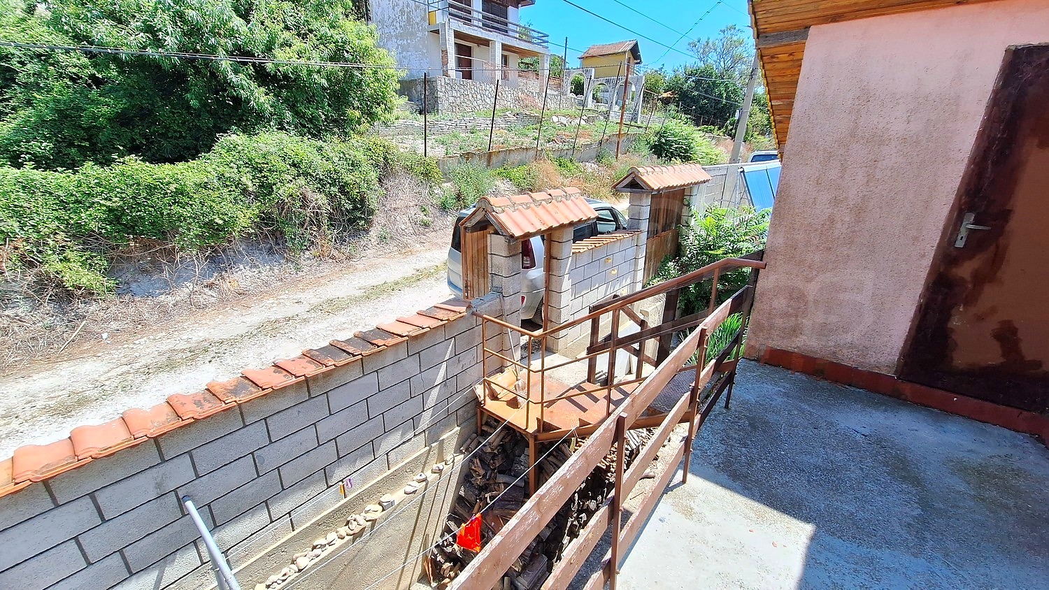 Gallery Picture 18