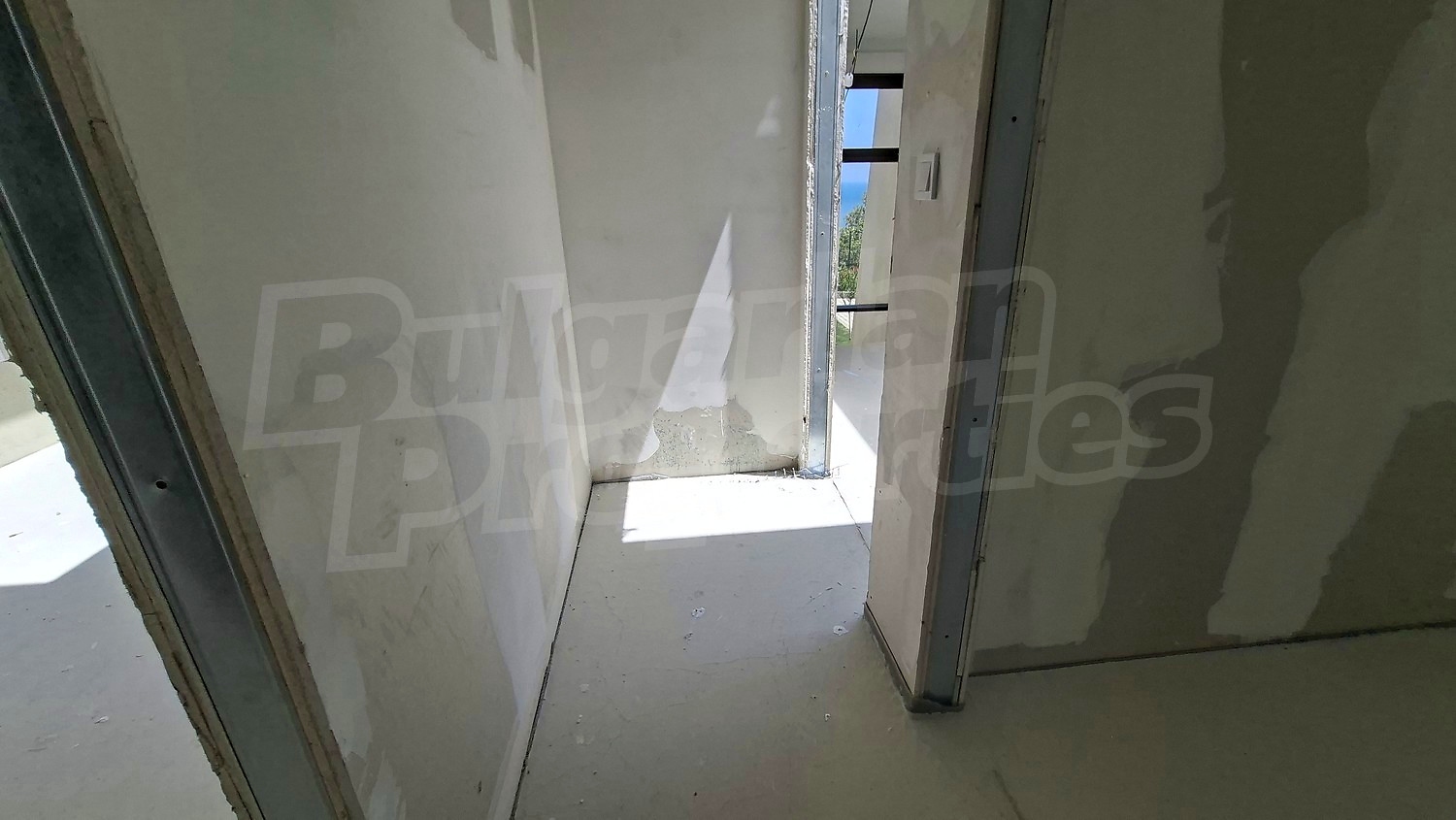 Gallery Picture 16