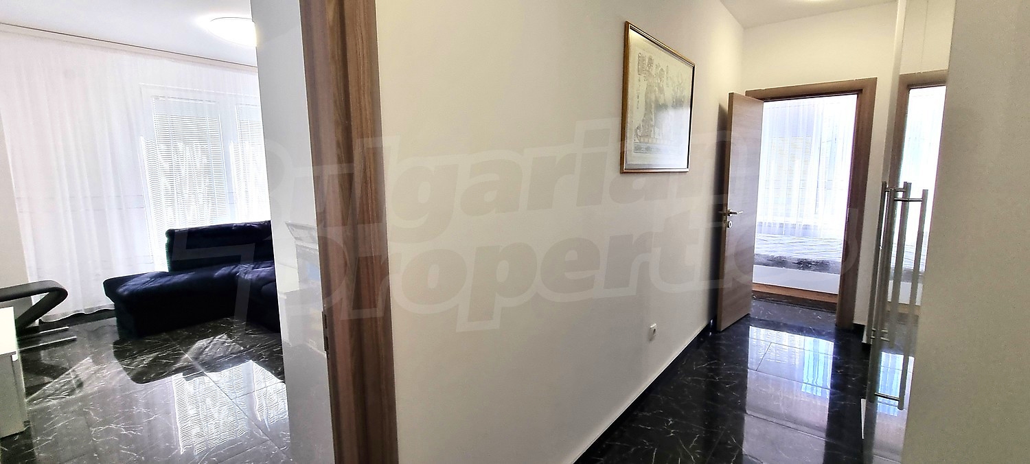 Gallery Picture 16