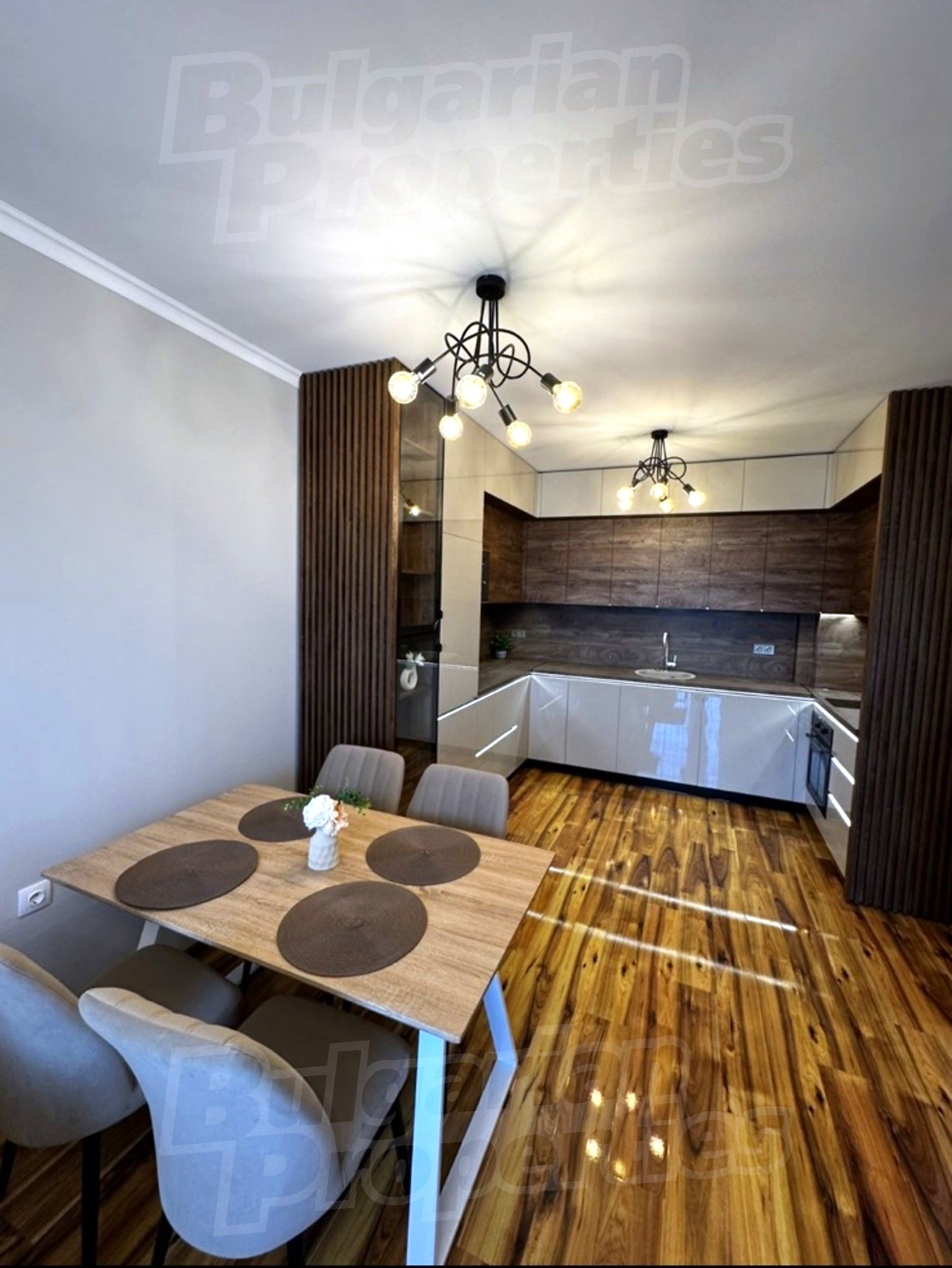 Gallery Picture 4