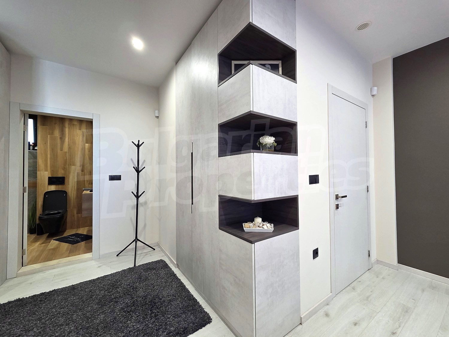 Gallery Picture 29