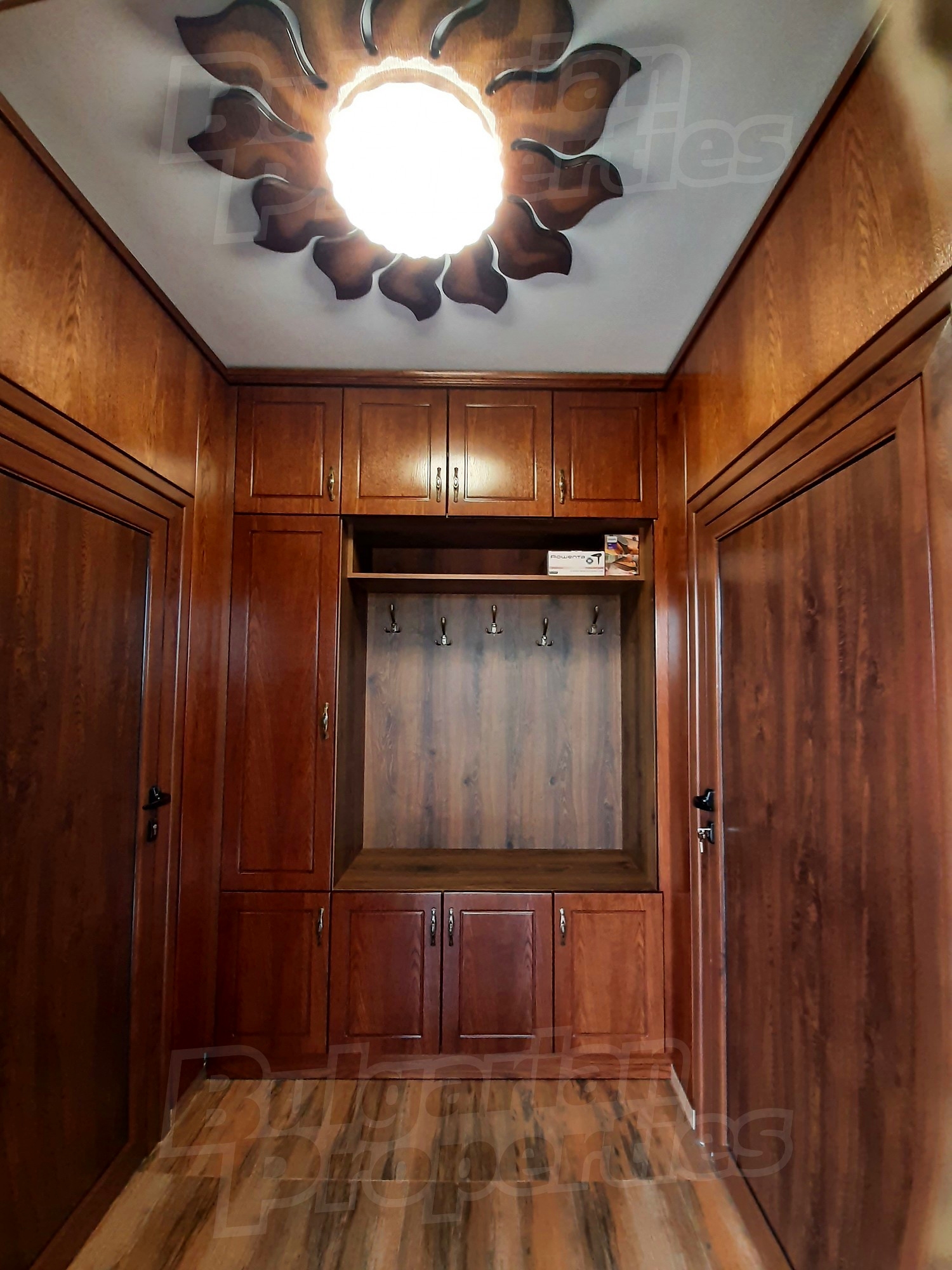 Gallery Picture 9