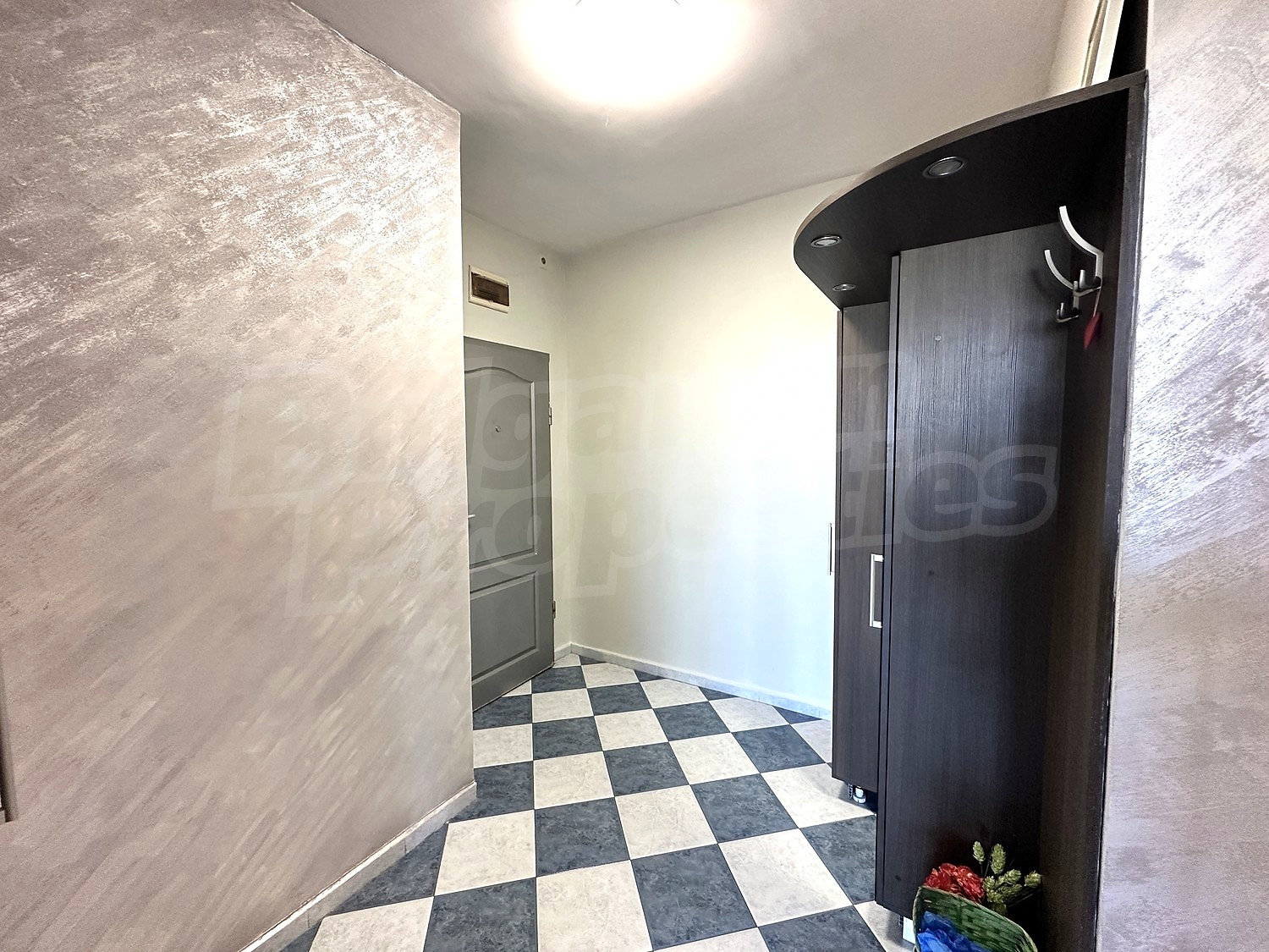 Gallery Picture 19