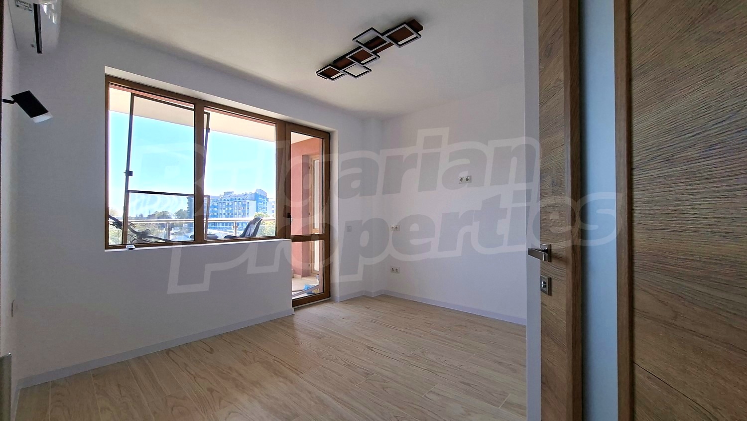 Gallery Picture 14