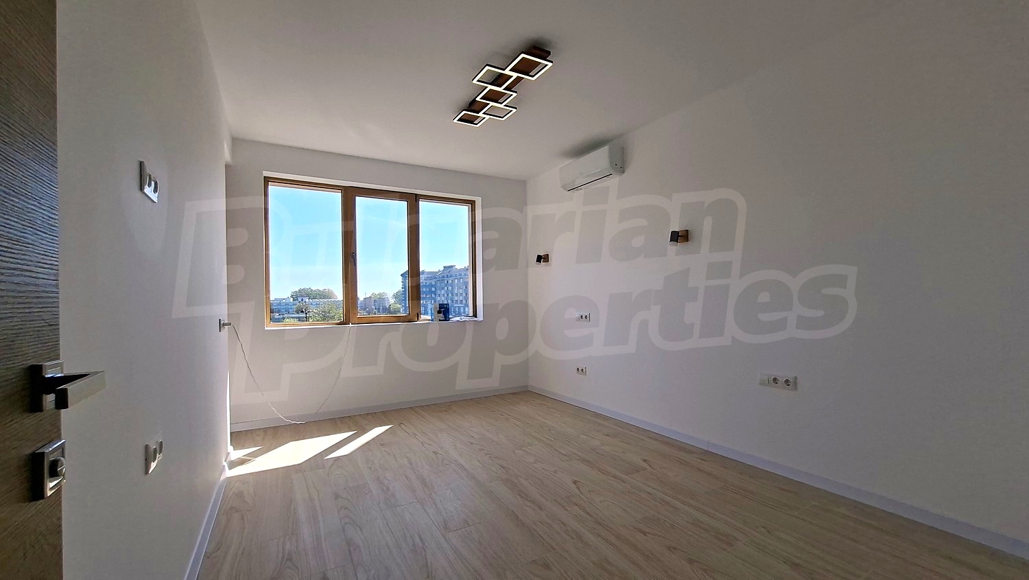 Gallery Picture 17