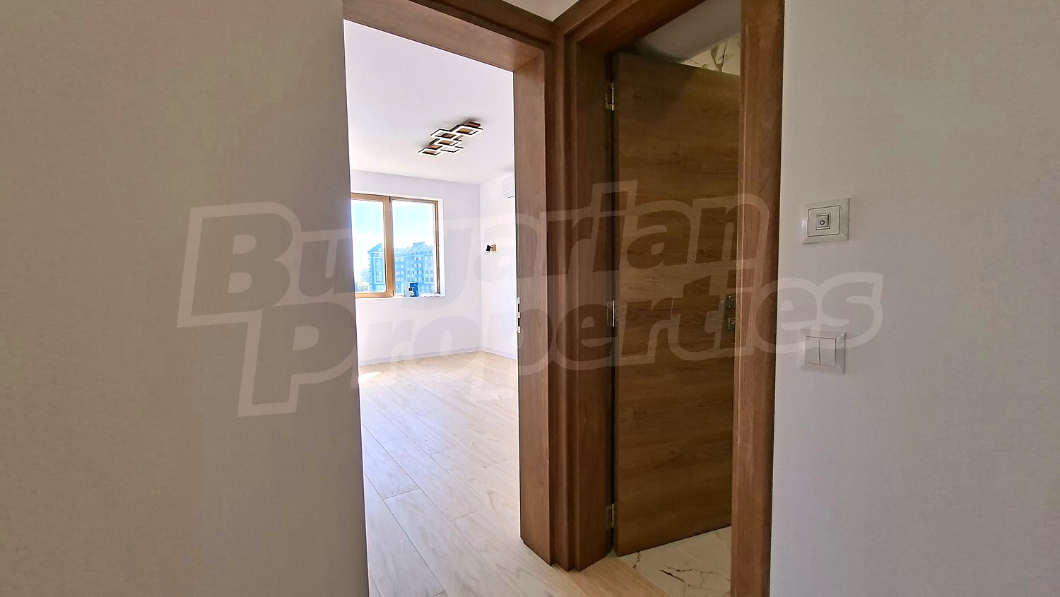 Gallery Picture 3