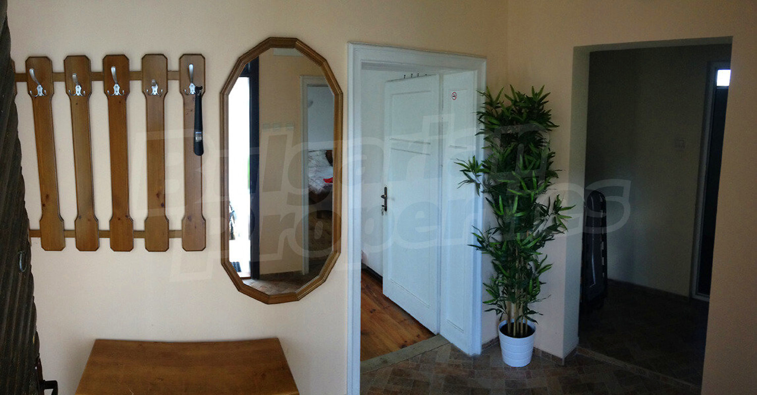 Gallery Picture 9