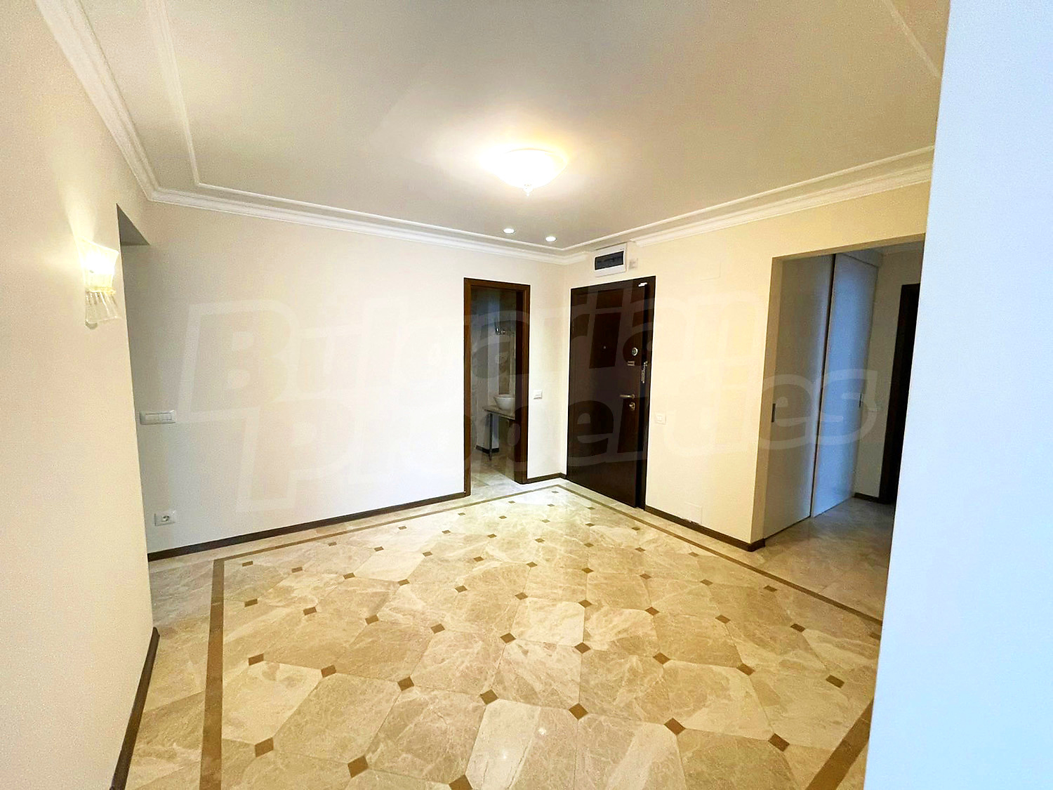 Gallery Picture 16