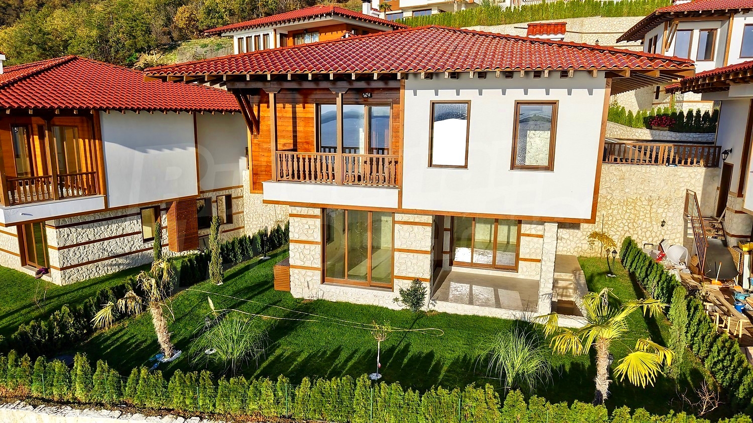 Gallery Picture 17