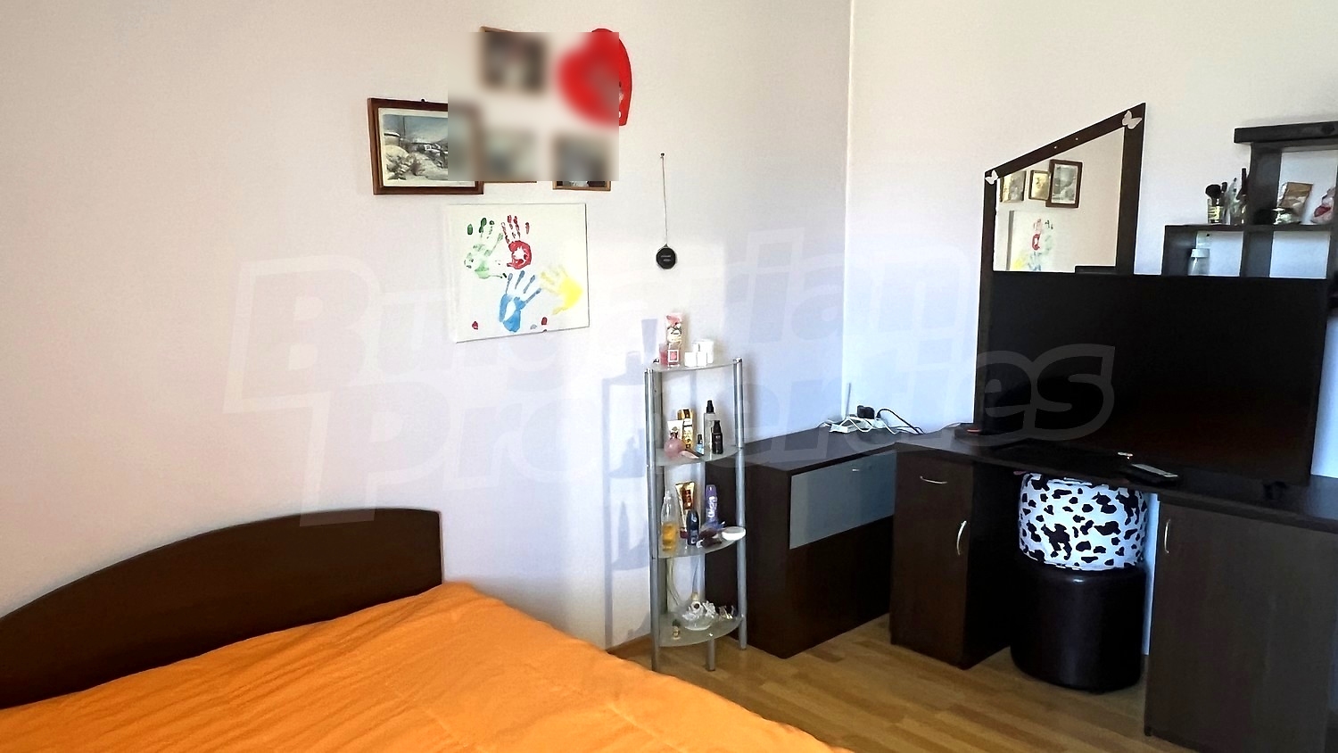 Gallery Picture 17