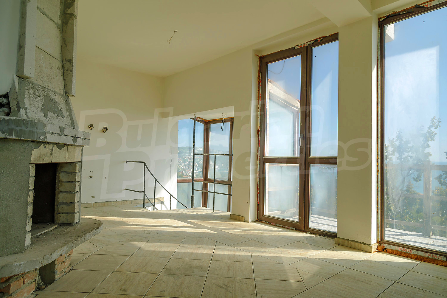 Gallery Picture 10