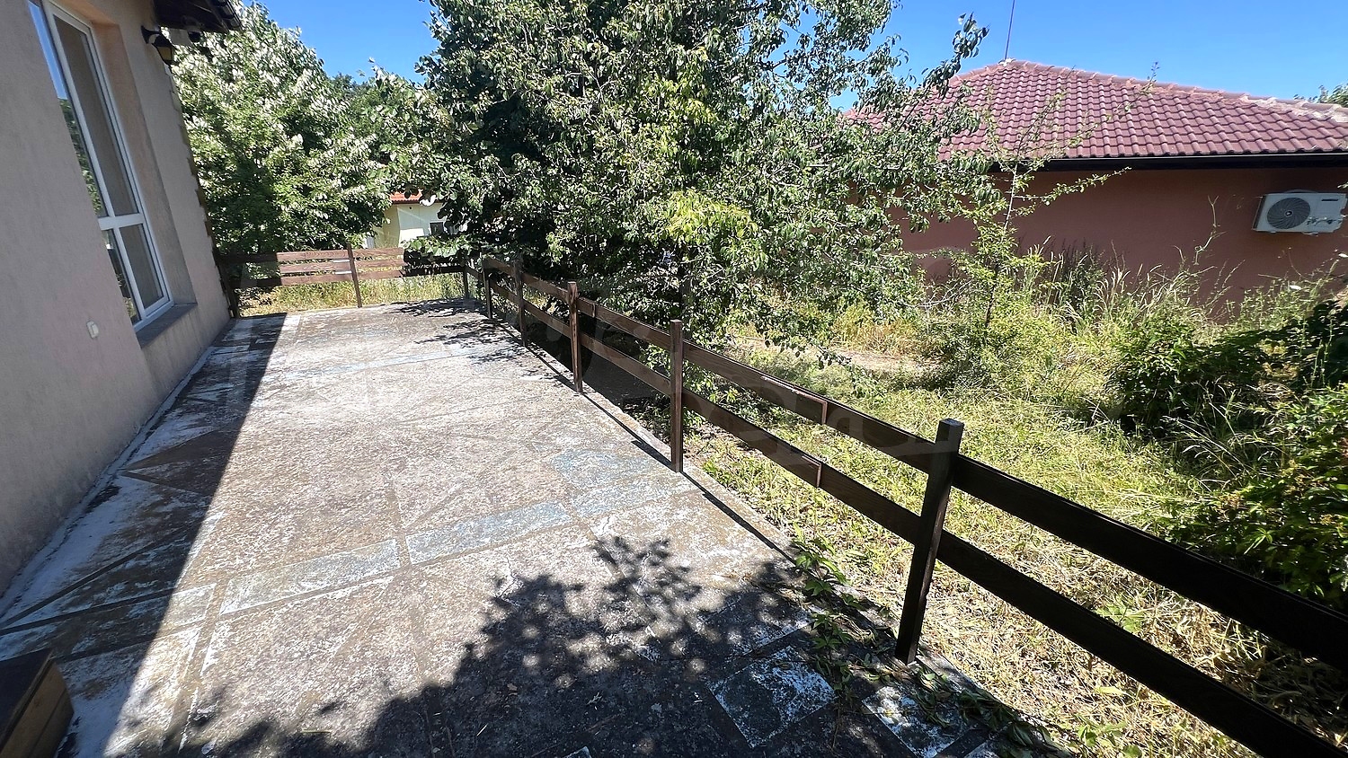 Gallery Picture 29