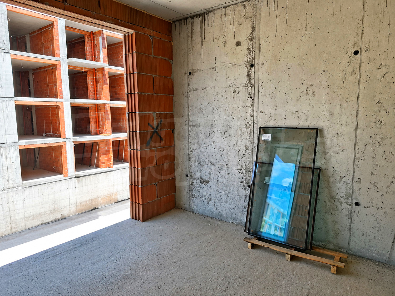 Gallery Picture 12