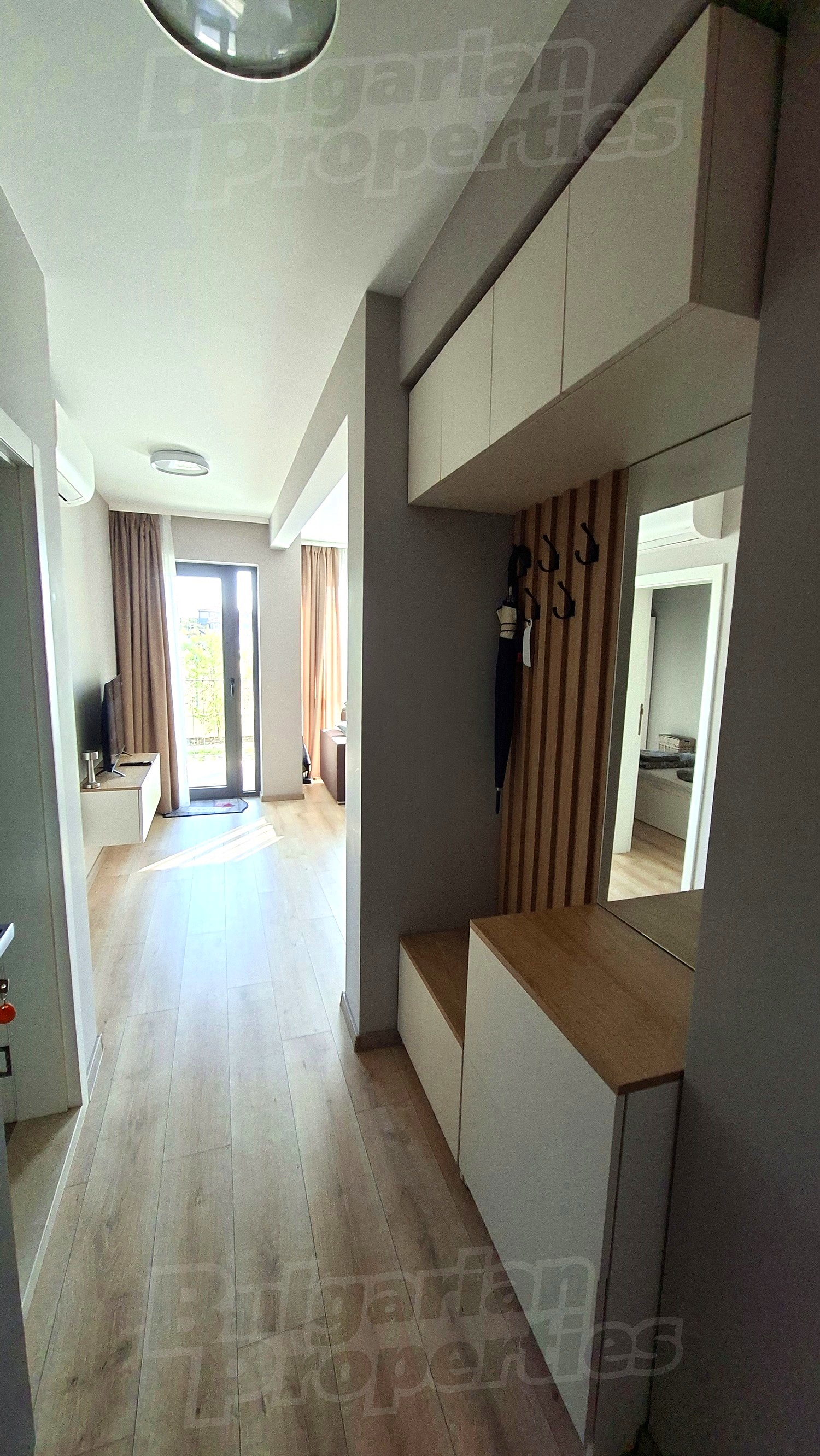 Gallery Picture 4