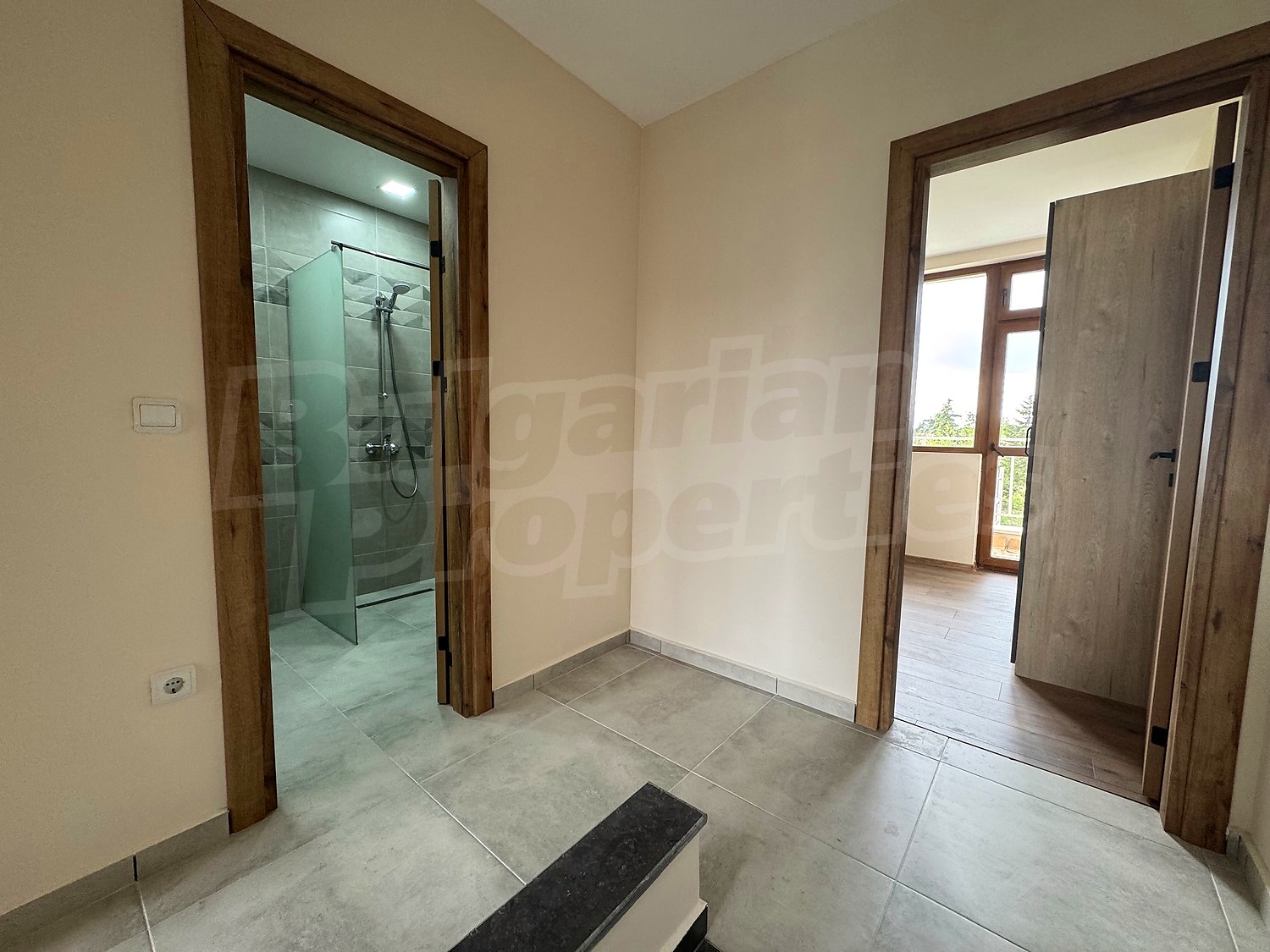 Gallery Picture 19