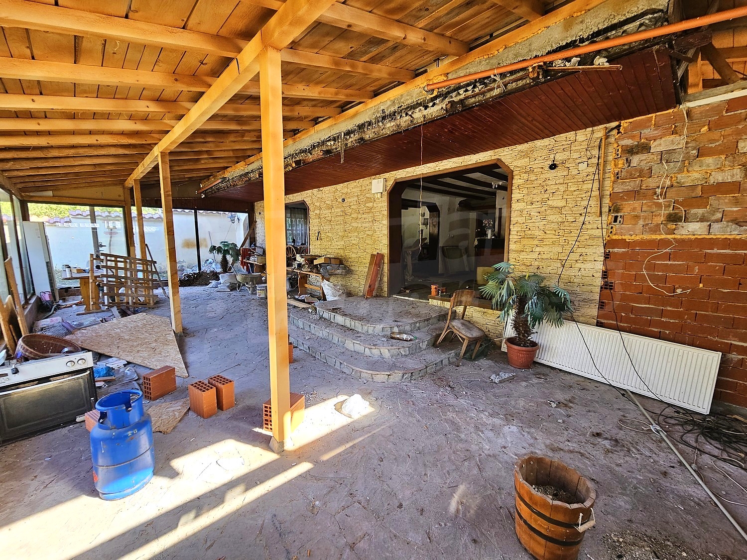 Gallery Picture 41