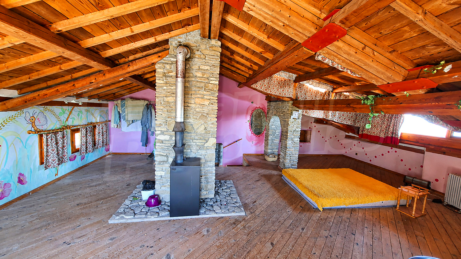 Gallery Picture 6