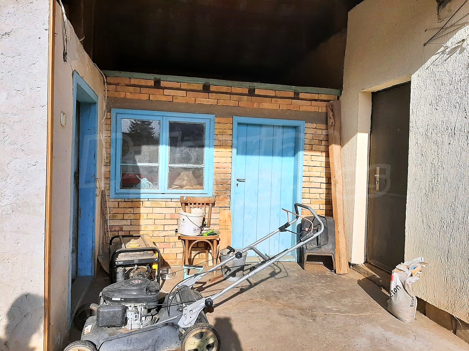 Gallery Picture 28